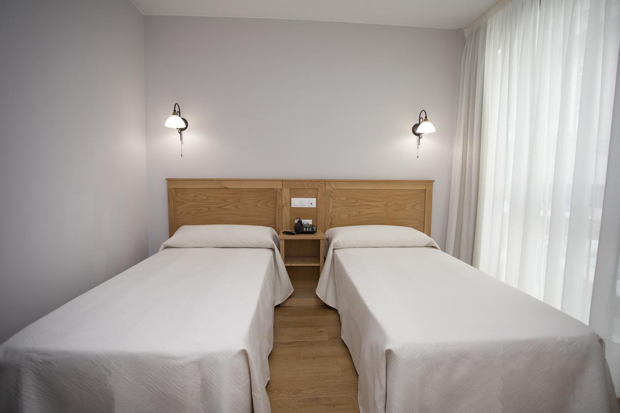 Hotel Novoa ซาร์เรีย ภายนอก รูปภาพ